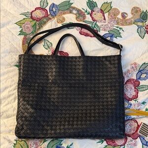 Chic Black leather Woven convertible  Tote Bag black large Crossbody